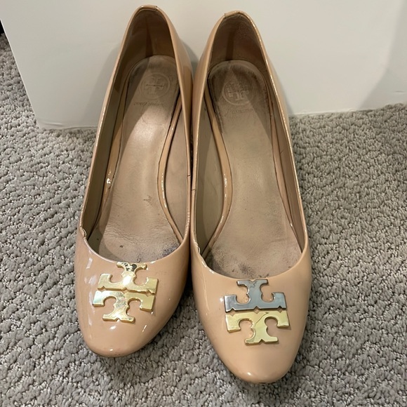 Nude Patent Tory Burch Block Heels Size 8.5 - Picture 1 of 3